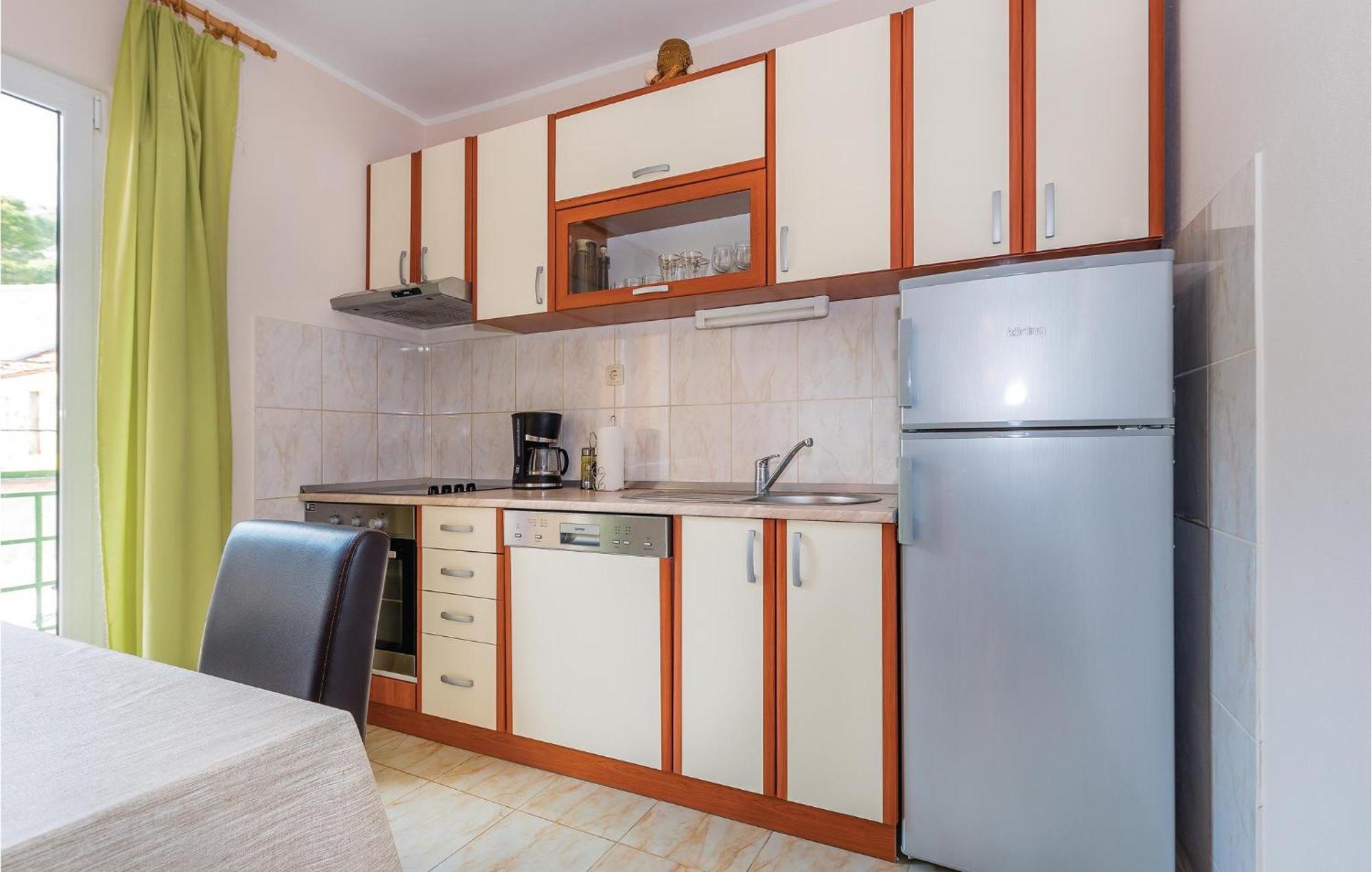 Beautiful Apartment In Raslina With Wifi Екстериор снимка