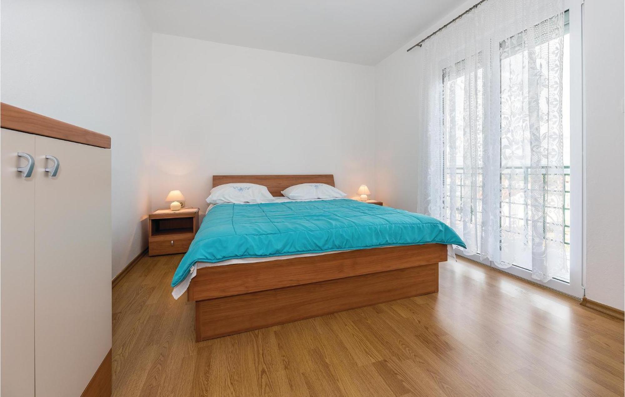 Beautiful Apartment In Raslina With Wifi Екстериор снимка